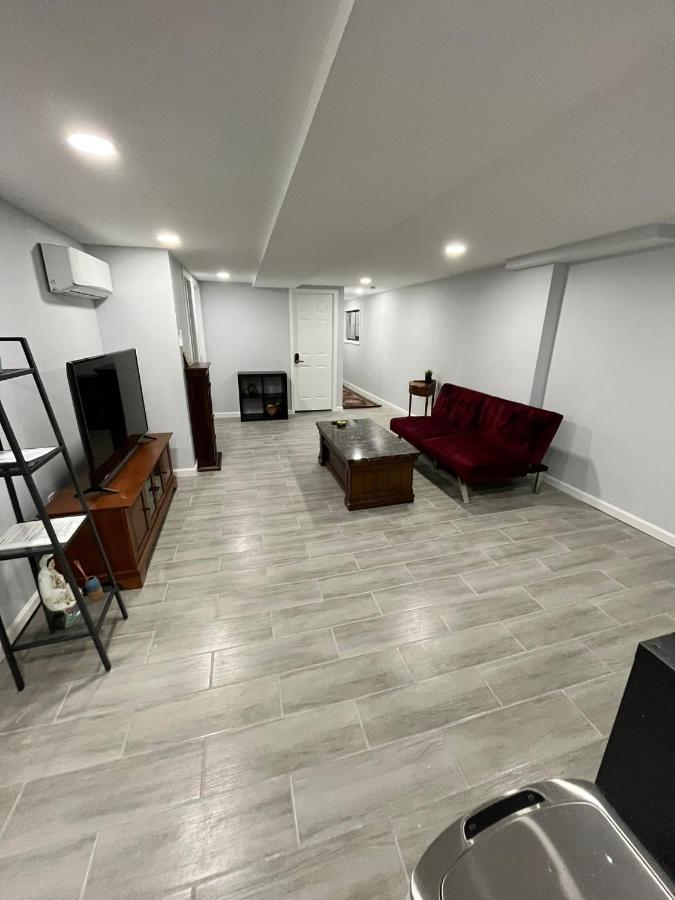 Airport Xpress Guestrooms Filadelfia Esterno foto