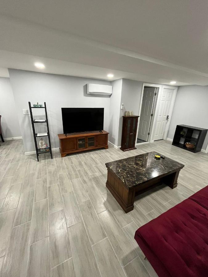 Airport Xpress Guestrooms Filadelfia Esterno foto